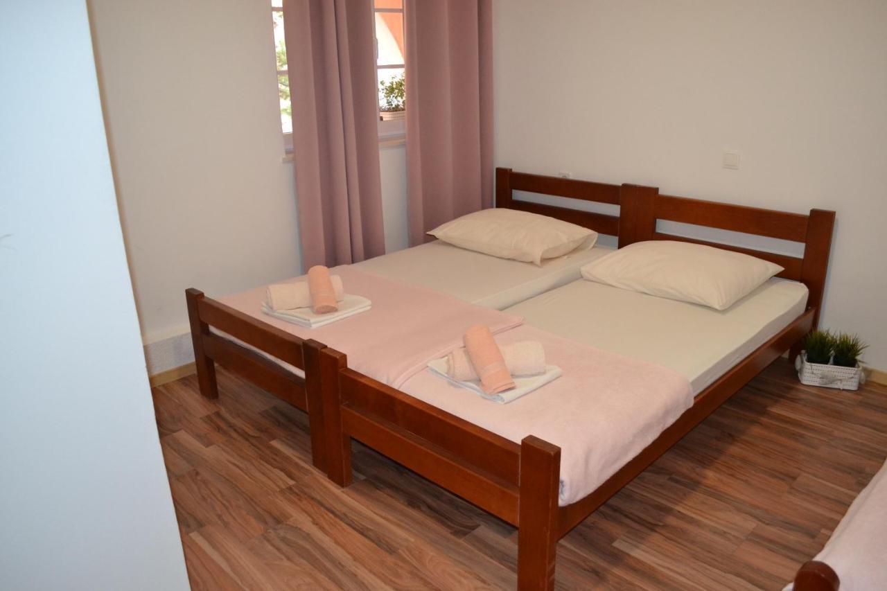 Apartments Rem Novalja Luaran gambar