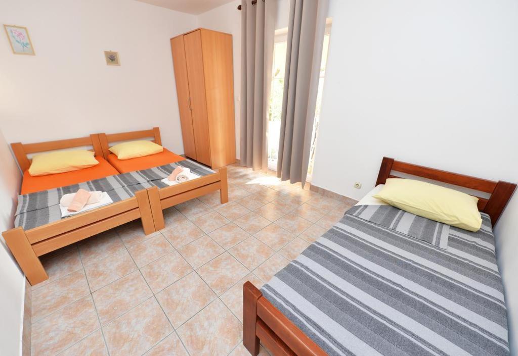 Apartments Rem Novalja Luaran gambar
